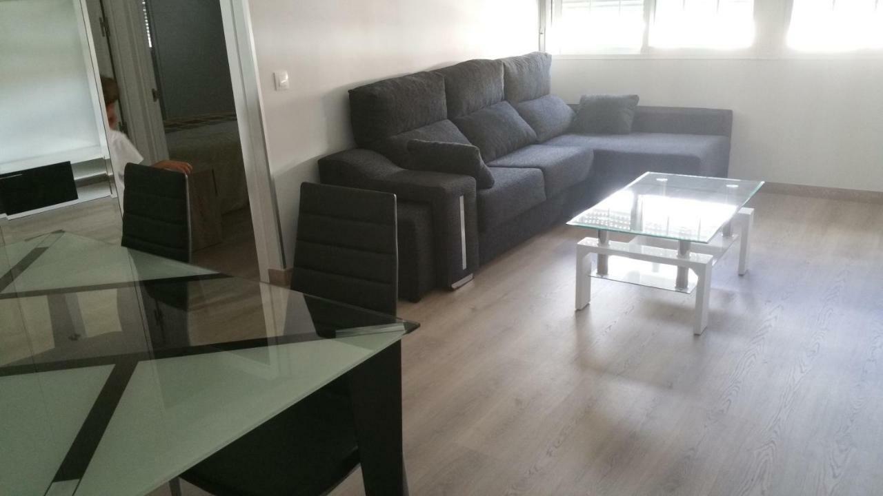 Apartamentos La Vaguada Suites Madrid Esterno foto