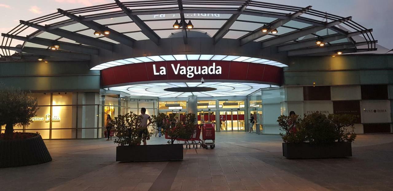 Apartamentos La Vaguada Suites Madrid Esterno foto